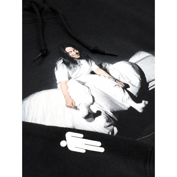 Sweet dreams store hoodie billie eilish