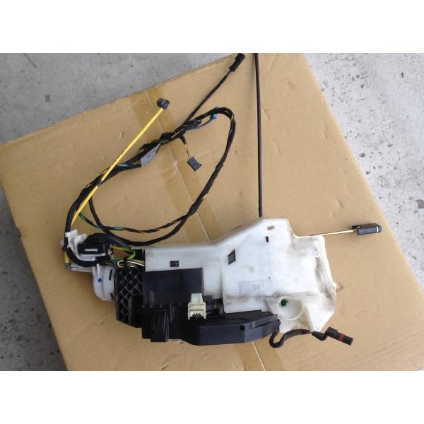 アブベンチ ドアロック アクチュエーター (左/運転席側) 215-720-13-35