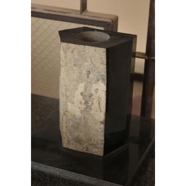 六方石の花瓶/花器 六角柱筒型 台付 Ｈ27cm おしゃれ和モダン 黒 日本