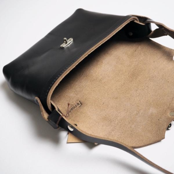 FERNAND LEATHER フェルナンドレザー STRAP POUCH ストラップポーチ