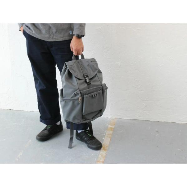 PORTER リュックグレー