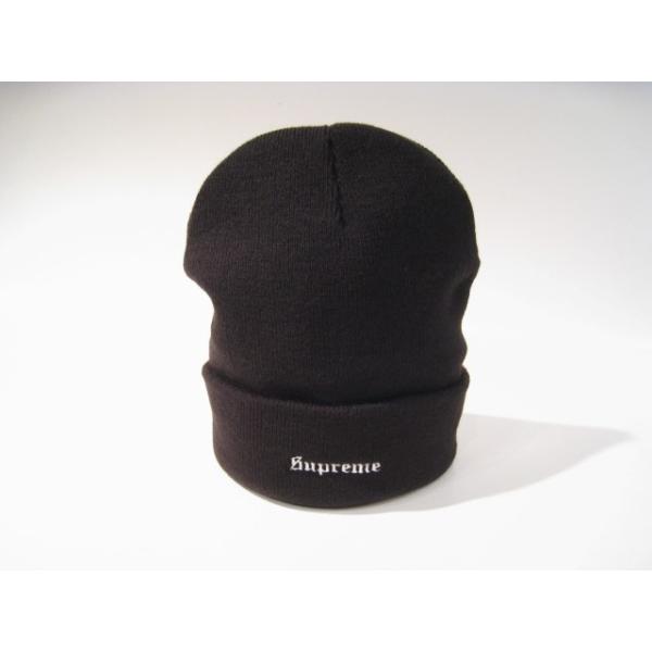 Supreme centerpiece outlet beanie