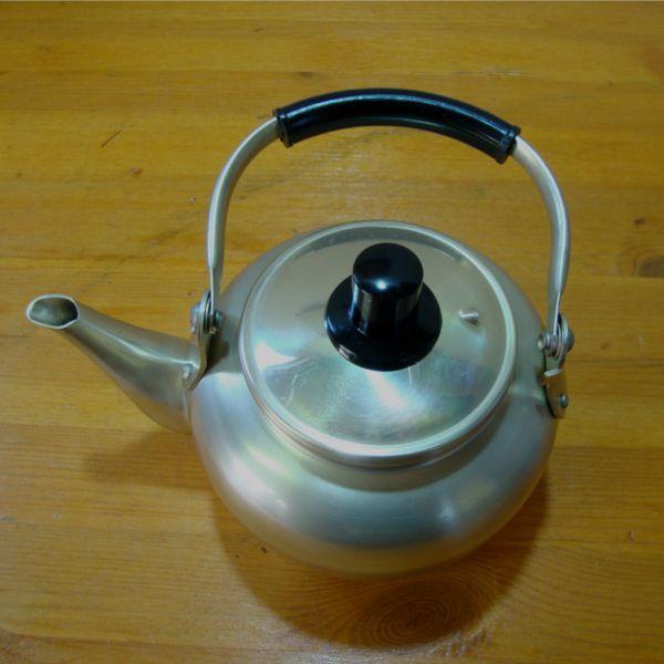 くろむになりました‼️和物9/10①‼️新潟長岡‼️川上英山在銘‼️ヤカン