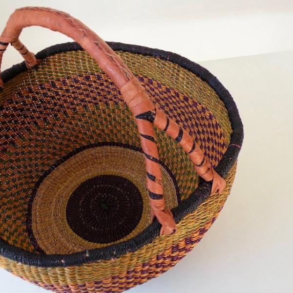 新品未使用 アフリカ ブルキナ 手編み カゴ 天然素材円筒形 バスケット