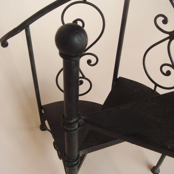 階段型ディスプレイ台 花台 アイアン アンティーク調 螺旋 らせん階段