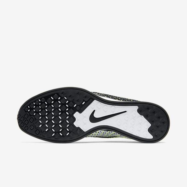 国内正規品】 NIKE FLYKNIT RACER ナイキ フライニット レーサー