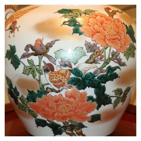 お【✨希少柄✨即購入可能✨】花模様の陶器花瓶 花瓶 ぼたん 花柄 陶磁器 磁器 インテリア 花