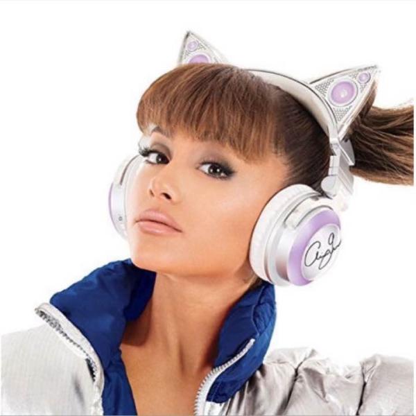アリアナグランデ　ヘッドホン　猫耳　Bluetooth　スピーカー　完品 アリアナ・グランデ 着用 海外限定 ワイヤレス 猫耳