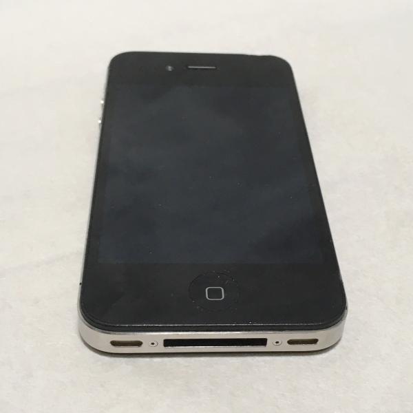 iPhone4 32GB ソフトバンクブラック中古本体判定○ SOFTBANK スマホ